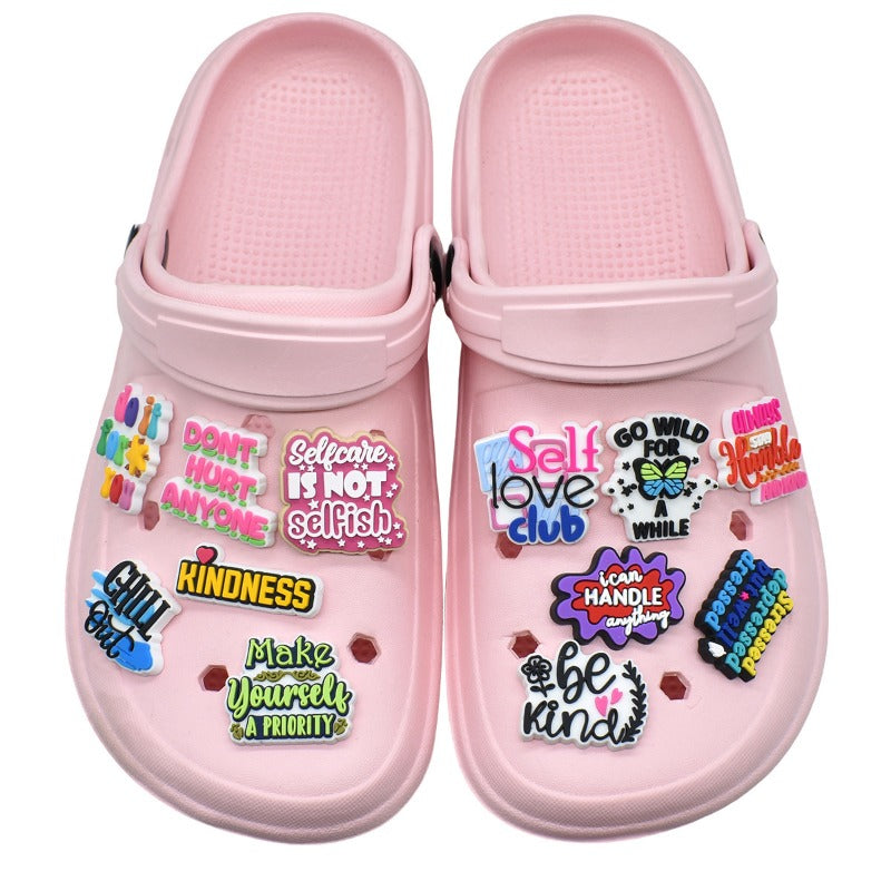Wholesale Random 100pcs Phrase Series PVC Soft Rubber Shoe Buckle Decoration  ACC-SC-RYY086
