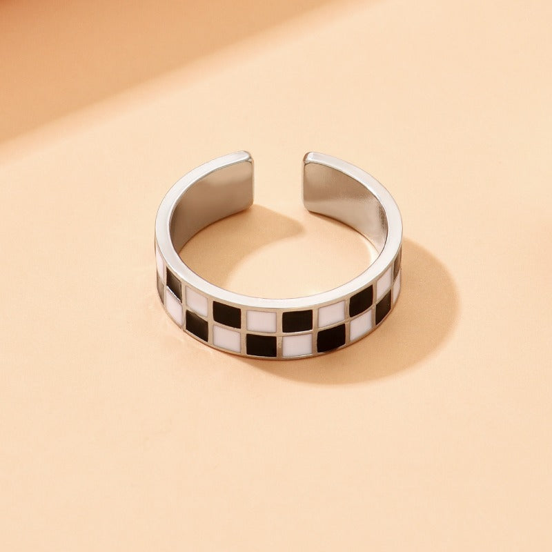 Wholesale Black and White Checkerboard R Vintage Enamel Stainless Steel Ring ACC-RS-MiYi005
