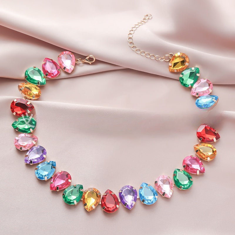 Wholesale Exaggerated Geometric Love Color Rhinestone Clavicle Necklace ACC-NE-JunJie012