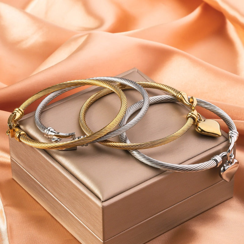 Wholesale Titanium Steel Heart Bracelet ACC-BT-Ruif012