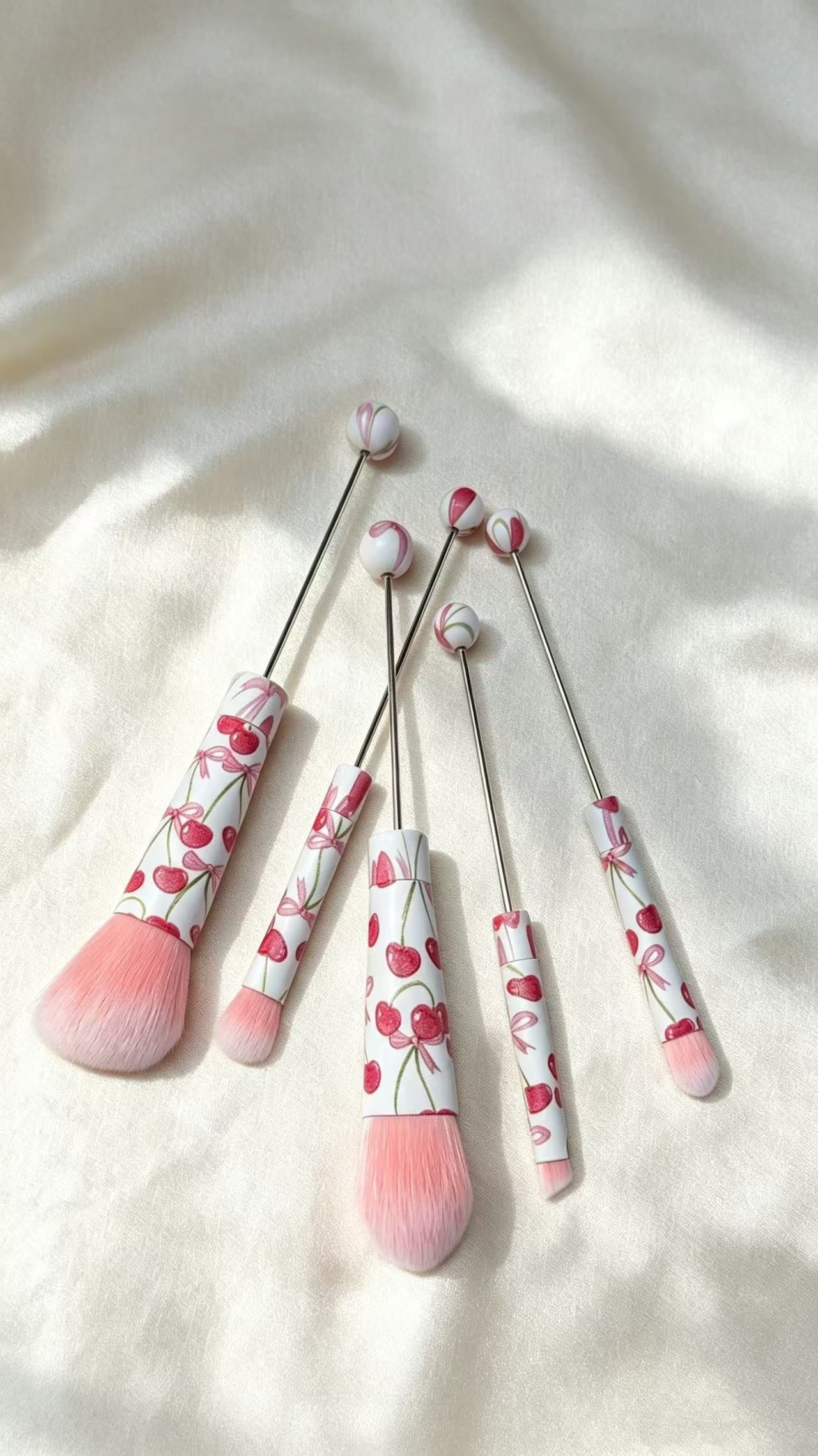 Wholesale Beadable 5 Pcs/ set Butterfly Cherry Bow Printed DIY Beaded Makeup Brush ACC-MB-HuaH005