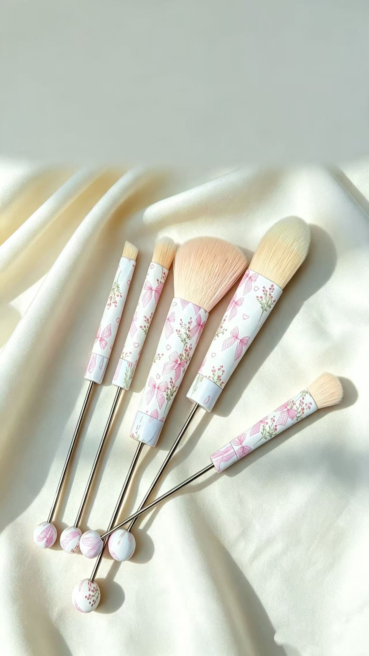 Wholesale Beadable 5 Pcs/ set Butterfly Cherry Bow Printed DIY Beaded Makeup Brush ACC-MB-HuaH005
