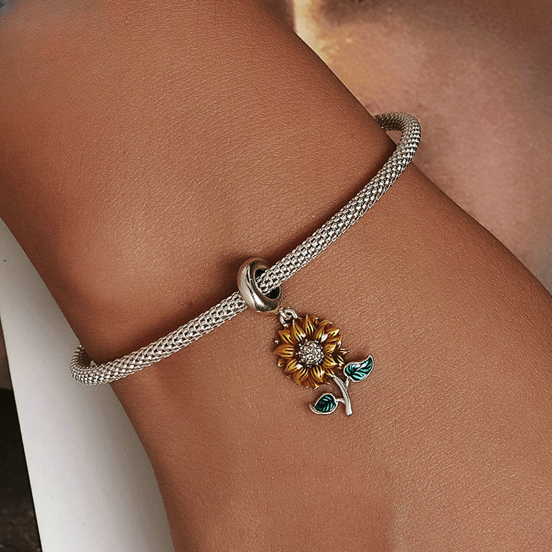 Wholesale Sunflower S925 Silver Bracelet Pendant Shining Sunflower DIY Beaded Accessories Charms ACC-CHS-YinZhiyun009