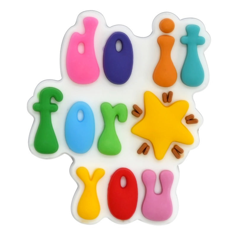 Wholesale Random 100pcs Phrase Series PVC Soft Rubber Shoe Buckle Decoration  ACC-SC-RYY086