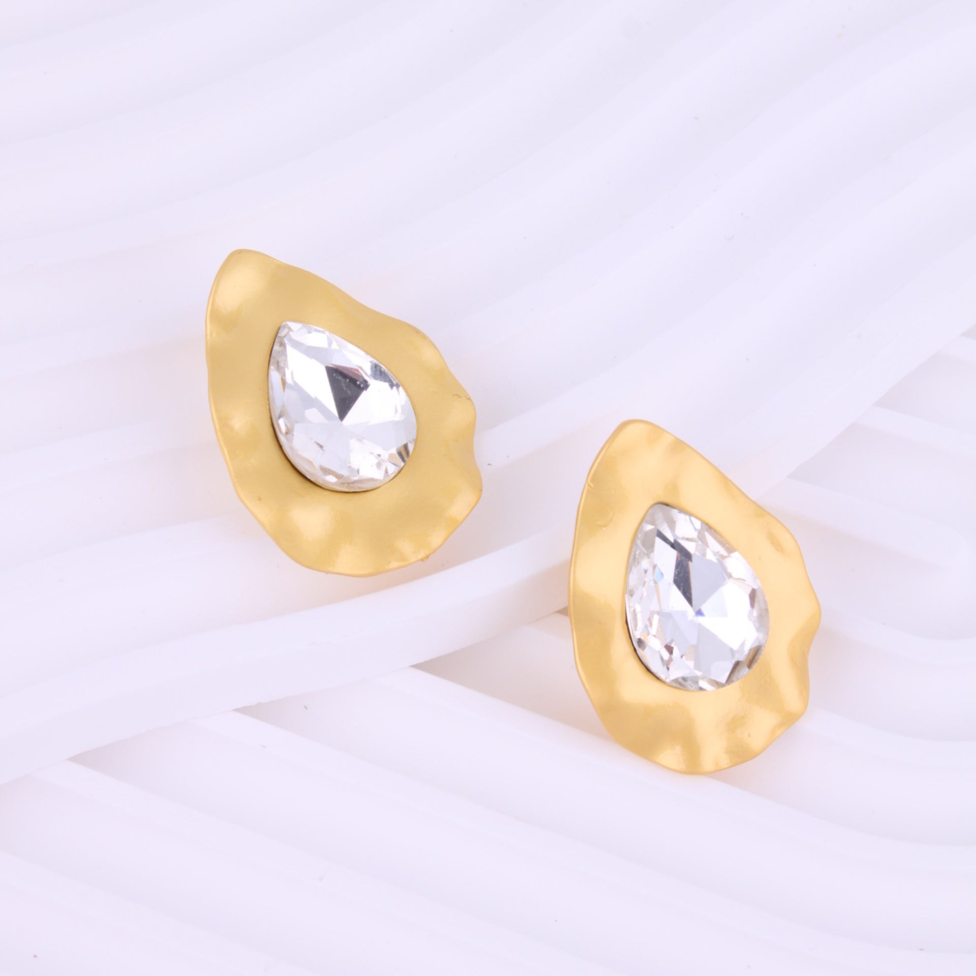 Wholesale French Classic Vintage Drop Earrings ACC-ES-Qunq009