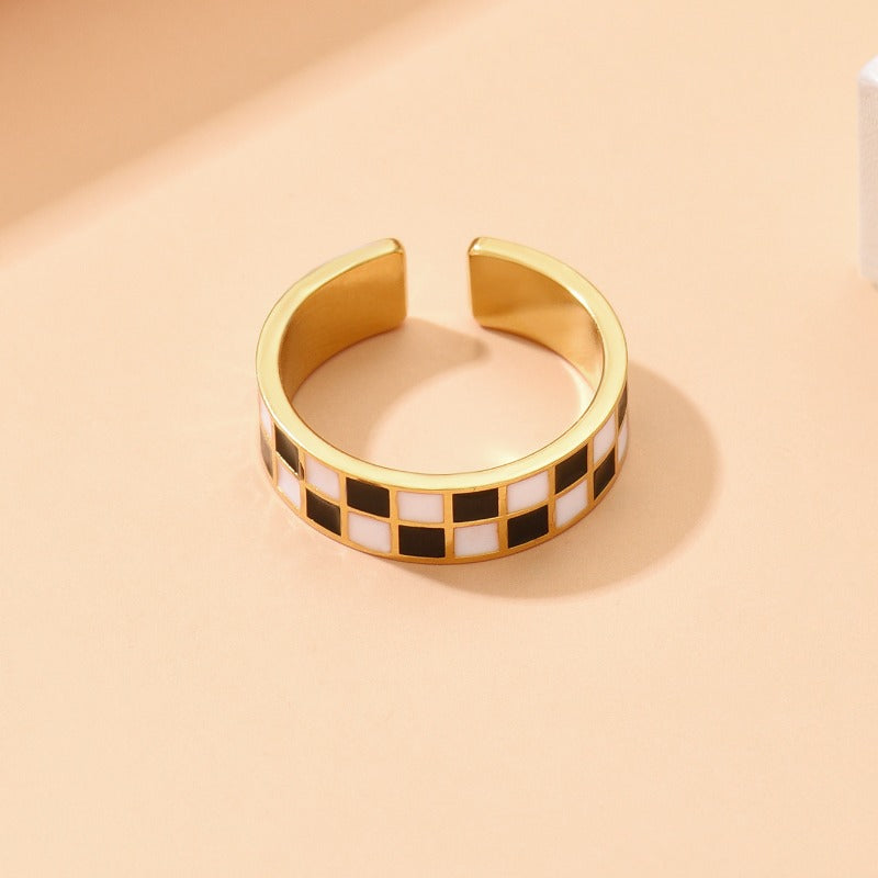 Wholesale Black and White Checkerboard R Vintage Enamel Stainless Steel Ring ACC-RS-MiYi005