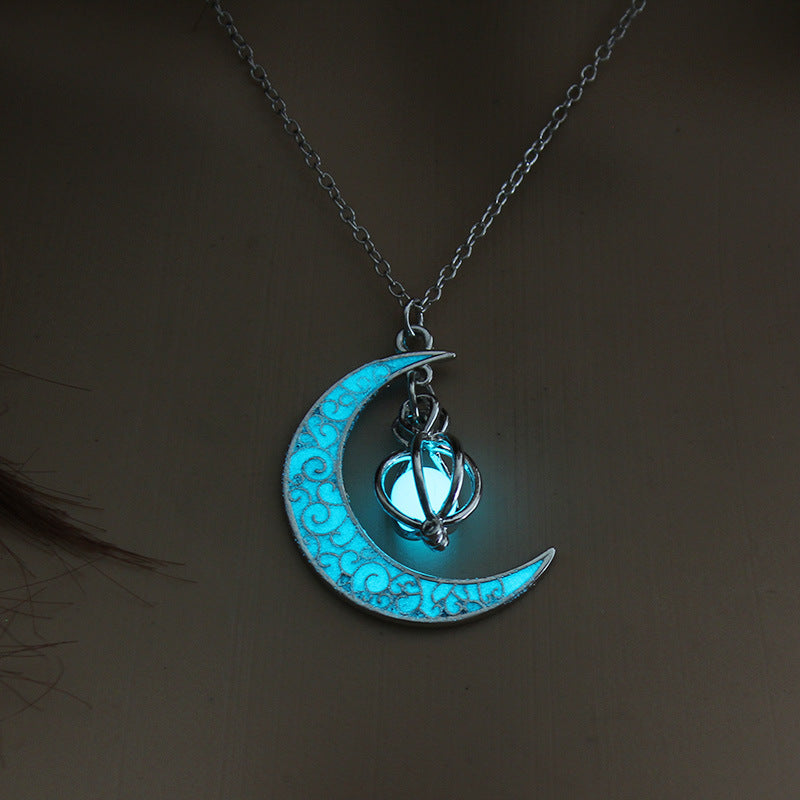 Wholesale moon pumpkin pendant luminous stone luminous necklace