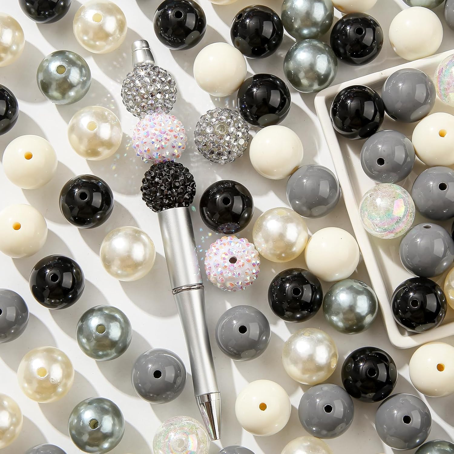 Wholesale 50pcs Acrylic Black&White Beads 20mm Chunk Bubblegum Bead Large Gumball Rhinestone Pearl Beads for DIY Phone Chain Key Chain Bracelet Necklace