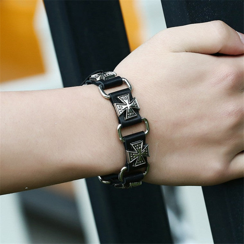 Wholesale Retro Punk Style Genuine Leather Bracelet With Alloy Cross Pendant Unisex Fashion Accessory