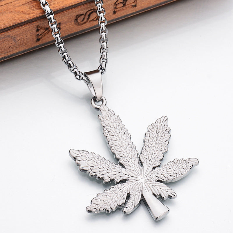 Wholesale Alloy Hip Hop Gold Silver Black Maple Leaf Necklaces ACC-NE-XuanChao002