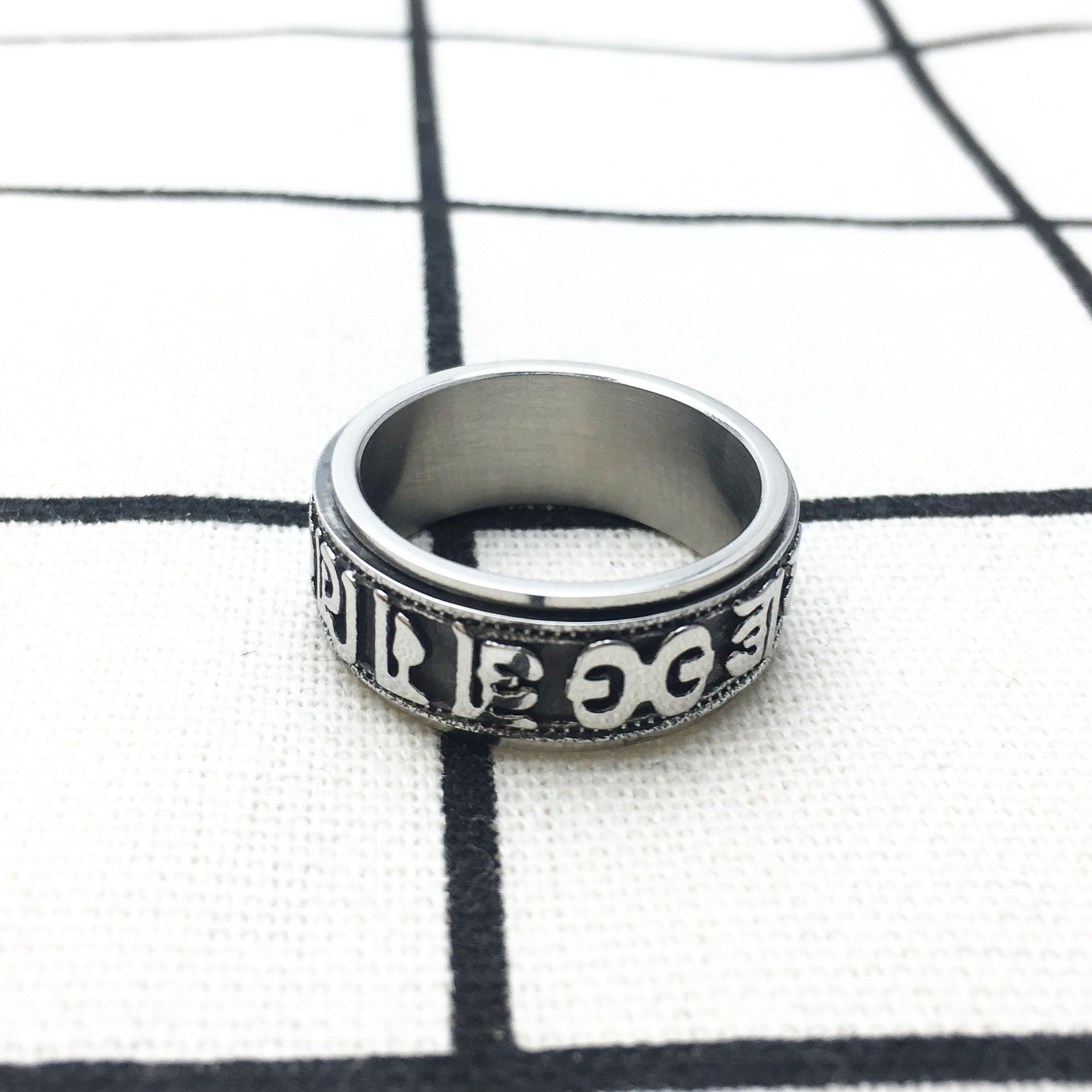 Wholesale retro rotatable six words mantra stainless steel ring men' s personality ring in stock