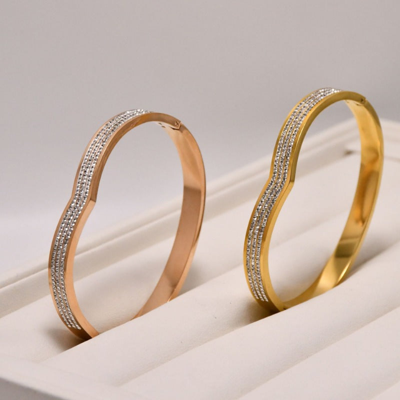 Wholesale Starry Sky V-shaped Diamond Titanium Steel Bracelet ACC-BT-Liyan005