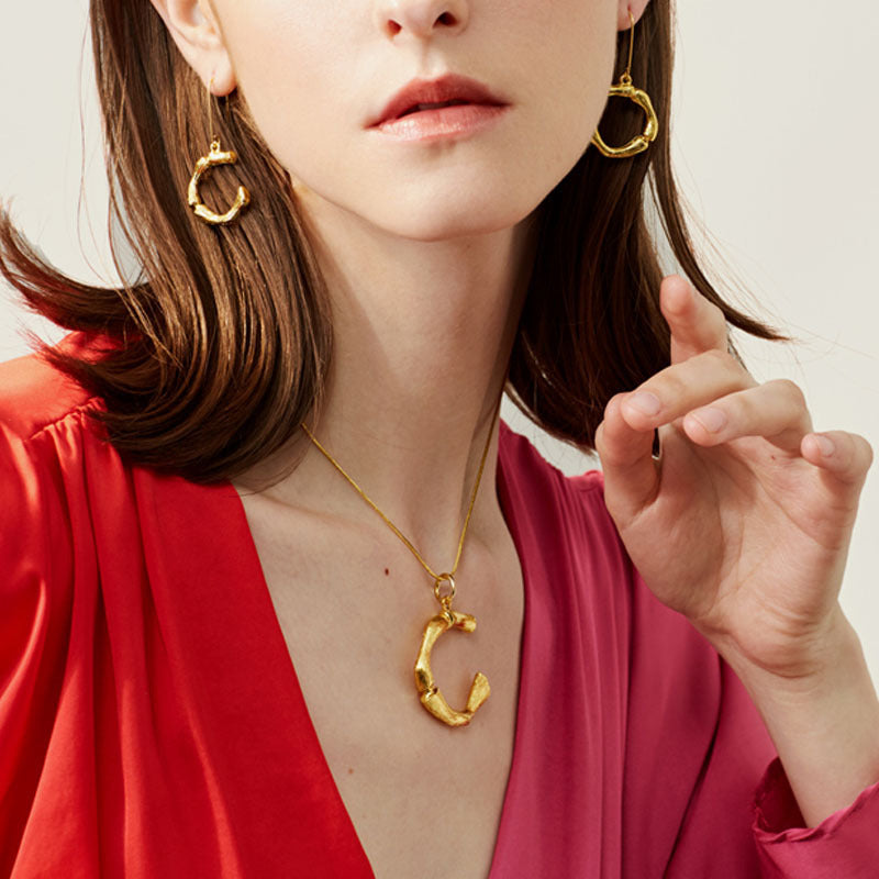 Wholesale Geometric Necklace Letter Short Clavicle Necklace Choker Necklace ACC-NE-Yiniao002