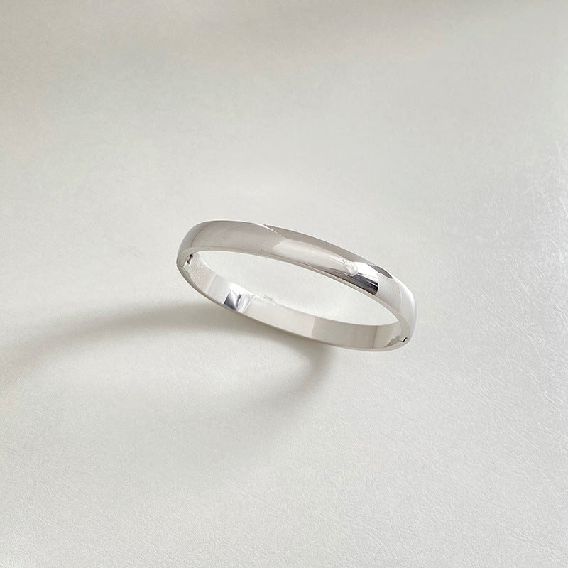 Wholesale Stainless steel glossy bracelet retro extremely simple buckle plain  bracelet