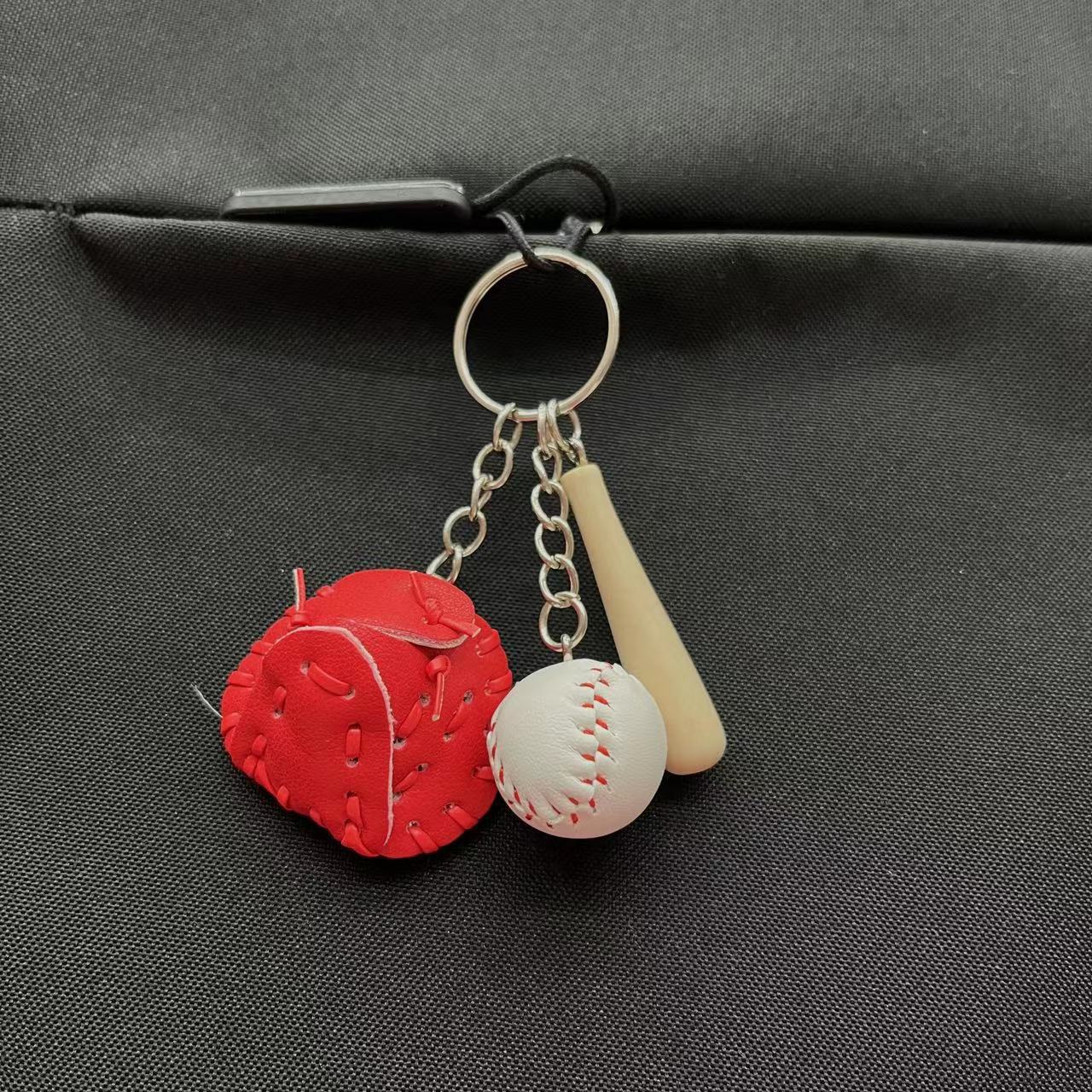Wholesale Softball Gloves Baseball Keychain