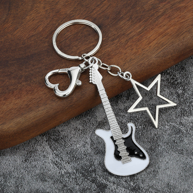 Wholesale Electroplating color-retaining oil-dripping guitar keychain
