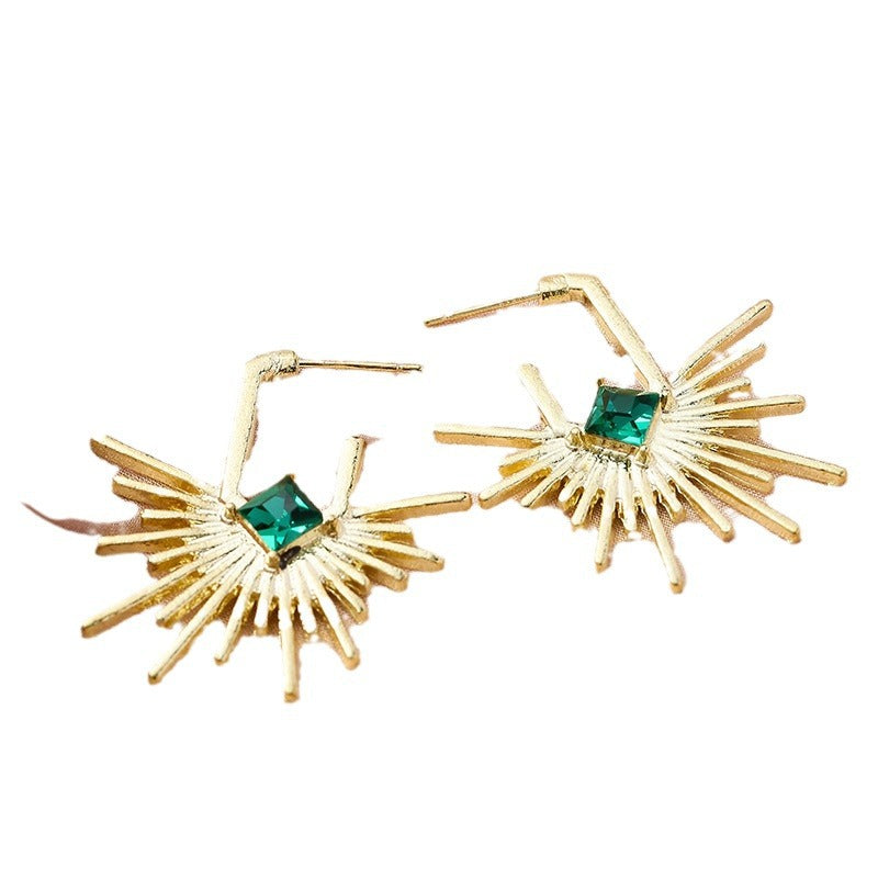 Wholesale Stylish Alloy Sun Earrings,  European American Design,  Hollow Out Inlaid,  Fashion Jewelry Accessory for Women