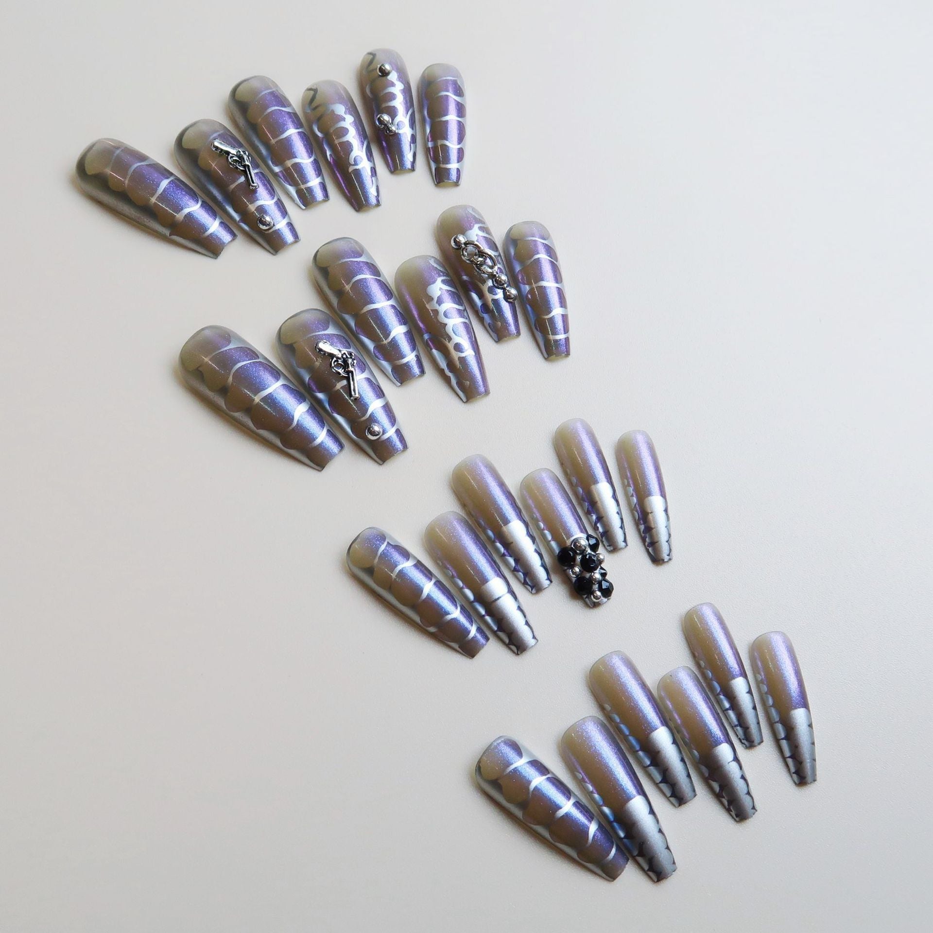 Wholesale 24 Pieces/box Blue Snake Print Punk Manicure Press-on Nails Kits Ballet Nail Stickers ACC-NS-SanWei002