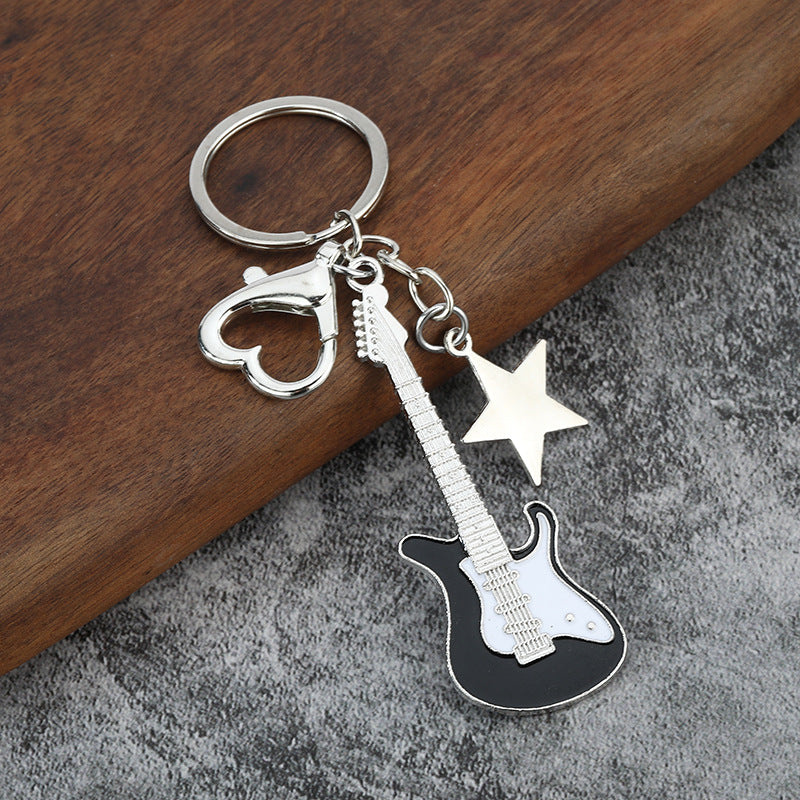 Wholesale Electroplating color-retaining oil-dripping guitar keychain