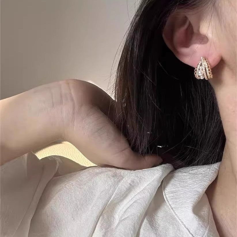 Wholesale Golden Diamond Pearl Earrings