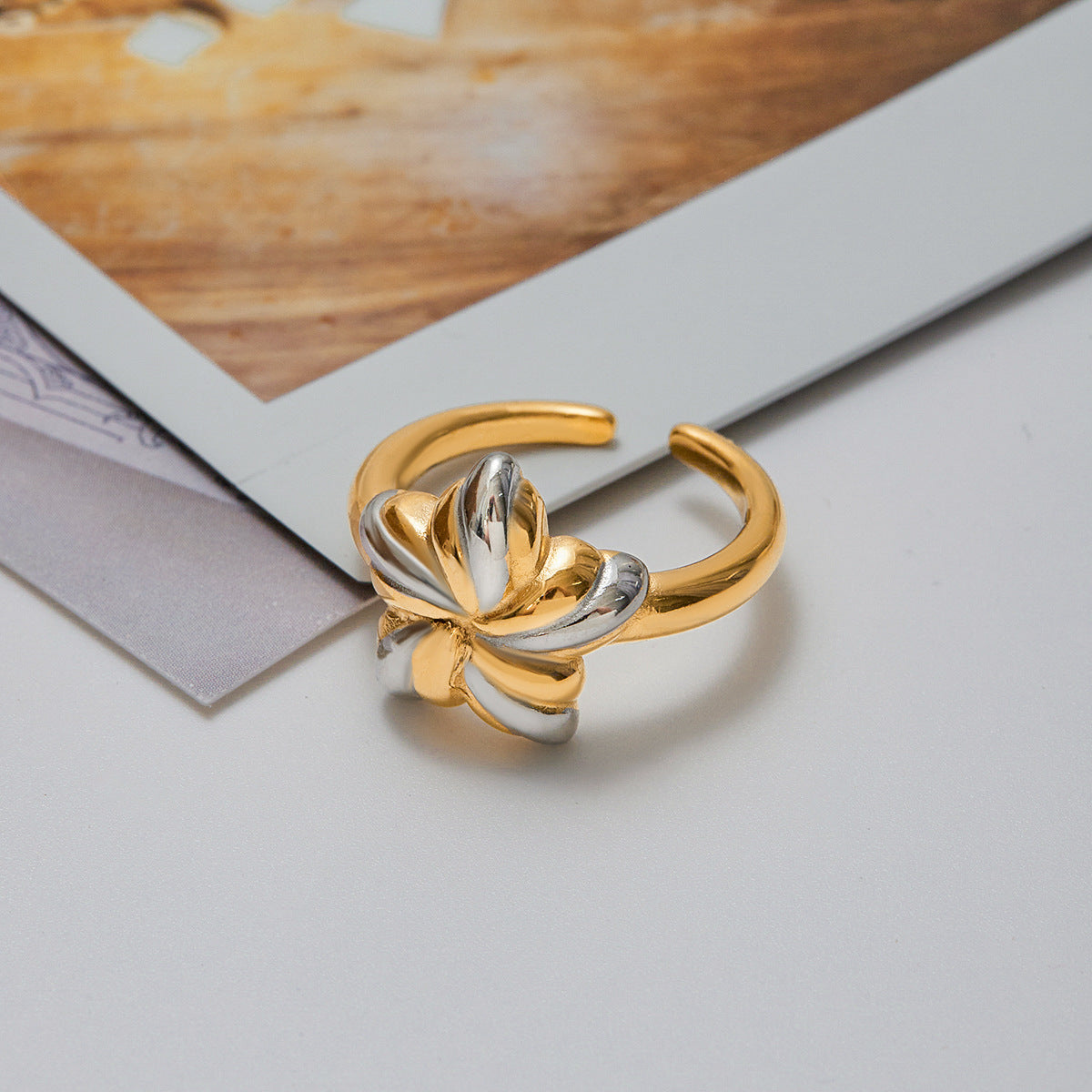 Wholesale 18K Gold Stainless Steel Gold and Silver Color Matching Five-Pointed Star Open  Ring