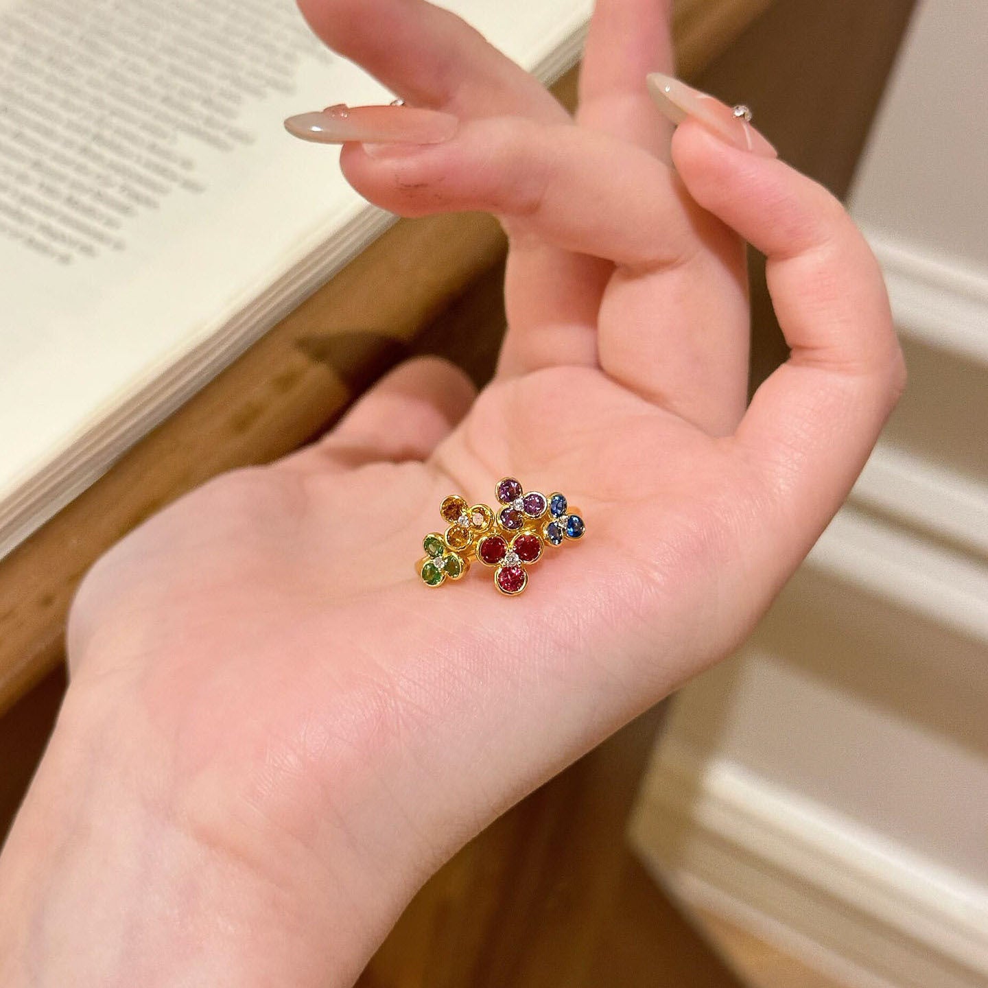 Wholesale Exquisite and Versatile Gemstone Flower Bracelet