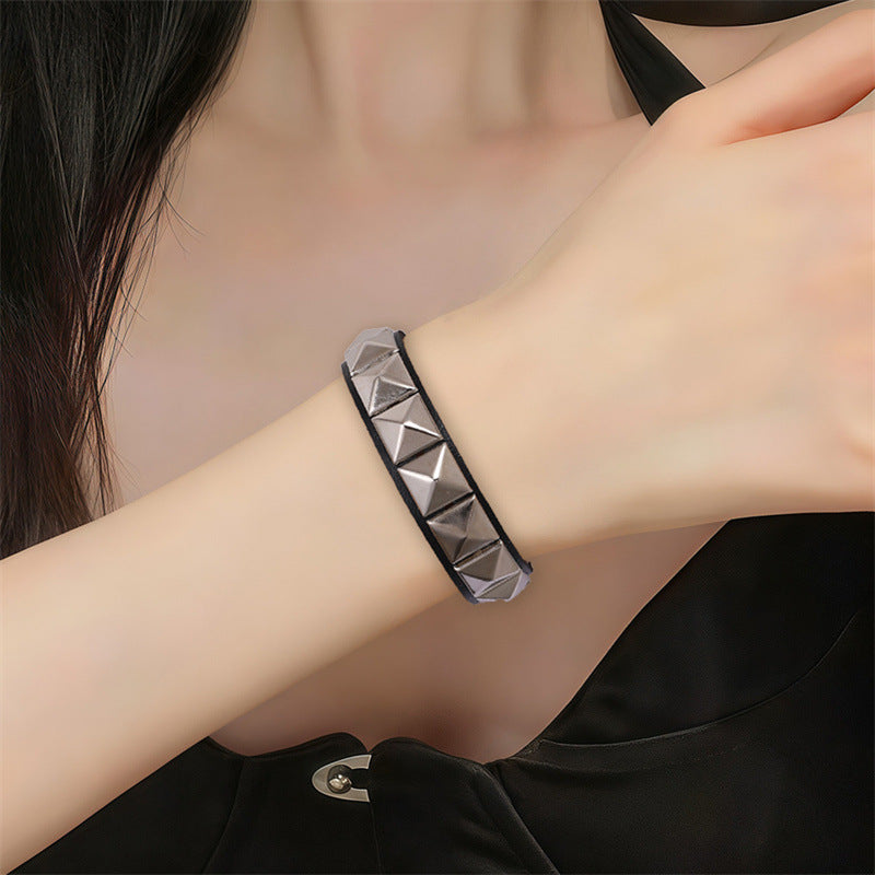 dxx-img:9ada41bff3857ae2ef4ecec16f6c3eeb,ACC-BT-6208242486283-M2