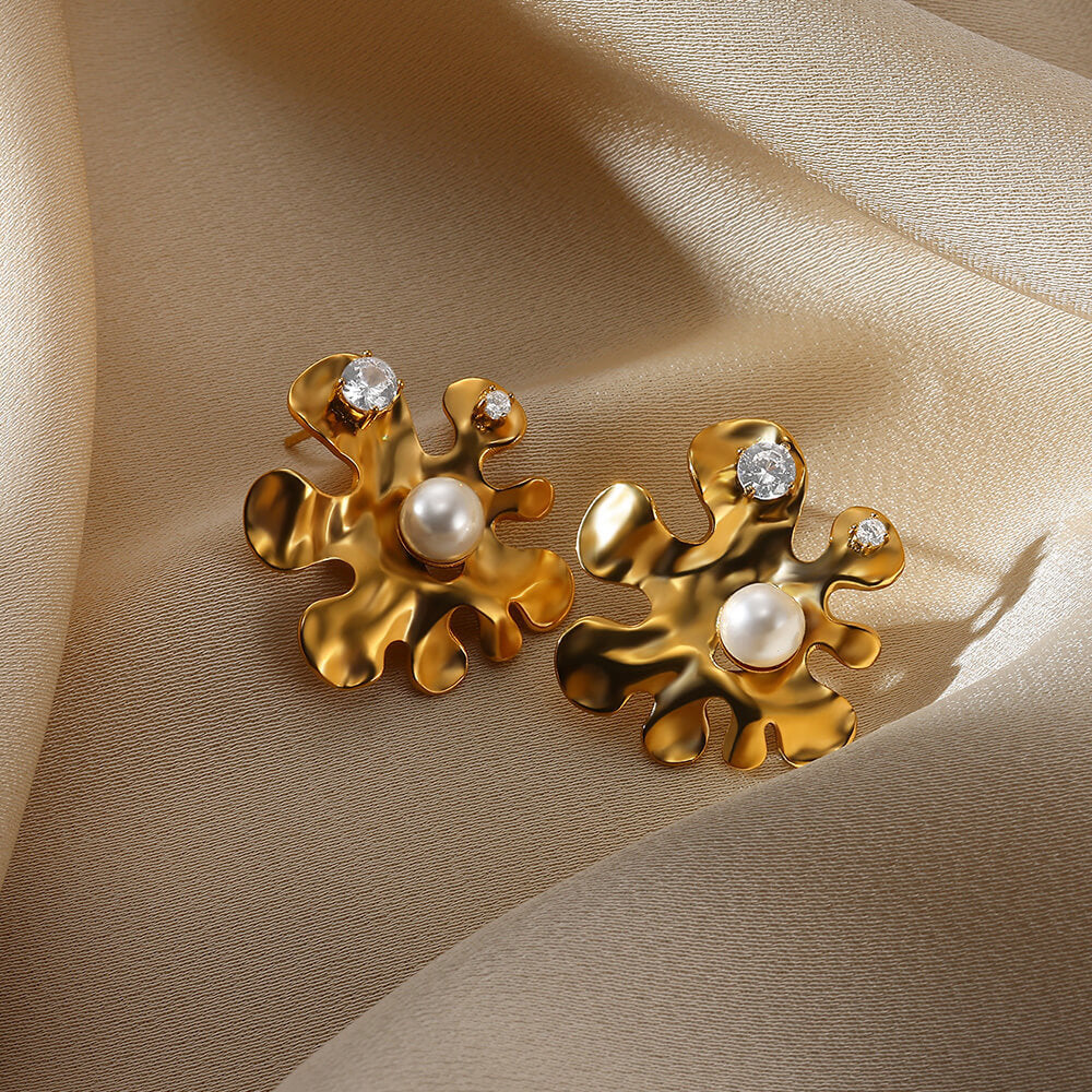 Wholesale Stainless steel man-made pearl zircon earrings