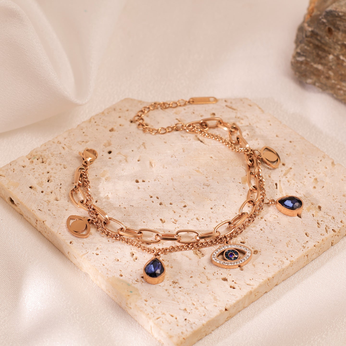 Wholesale Double-Layer Splicing Devil' s Eye Design Bracelet