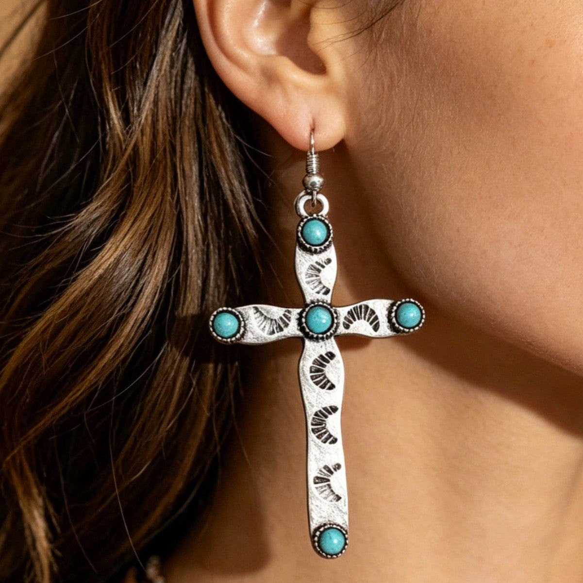 Wholesale Vintage Western Turquoise Cross Earrings Statement Alloy Dangle Earrings Stylish Fashion Jewelry Accessory For Boutique Resale