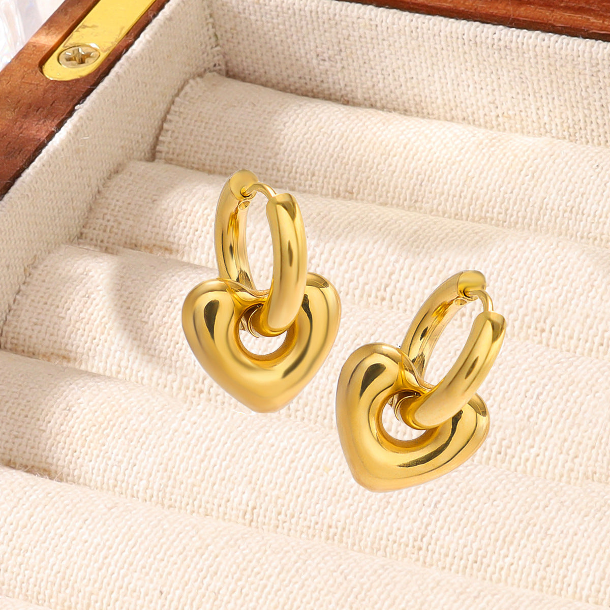 Wholesale  round love geometric quadrilateral titanium steel 18 metal earrings