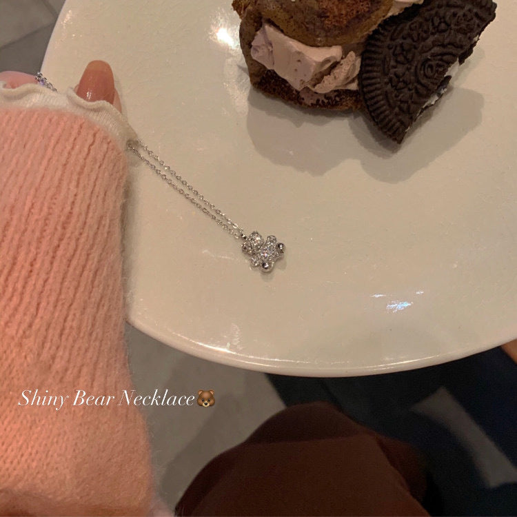 Wholesale Sparkling Cartoon Bear Pendant Necklace For Women Zinc Alloy Electroplated Choker Layering Jewelry For Boutique Resale