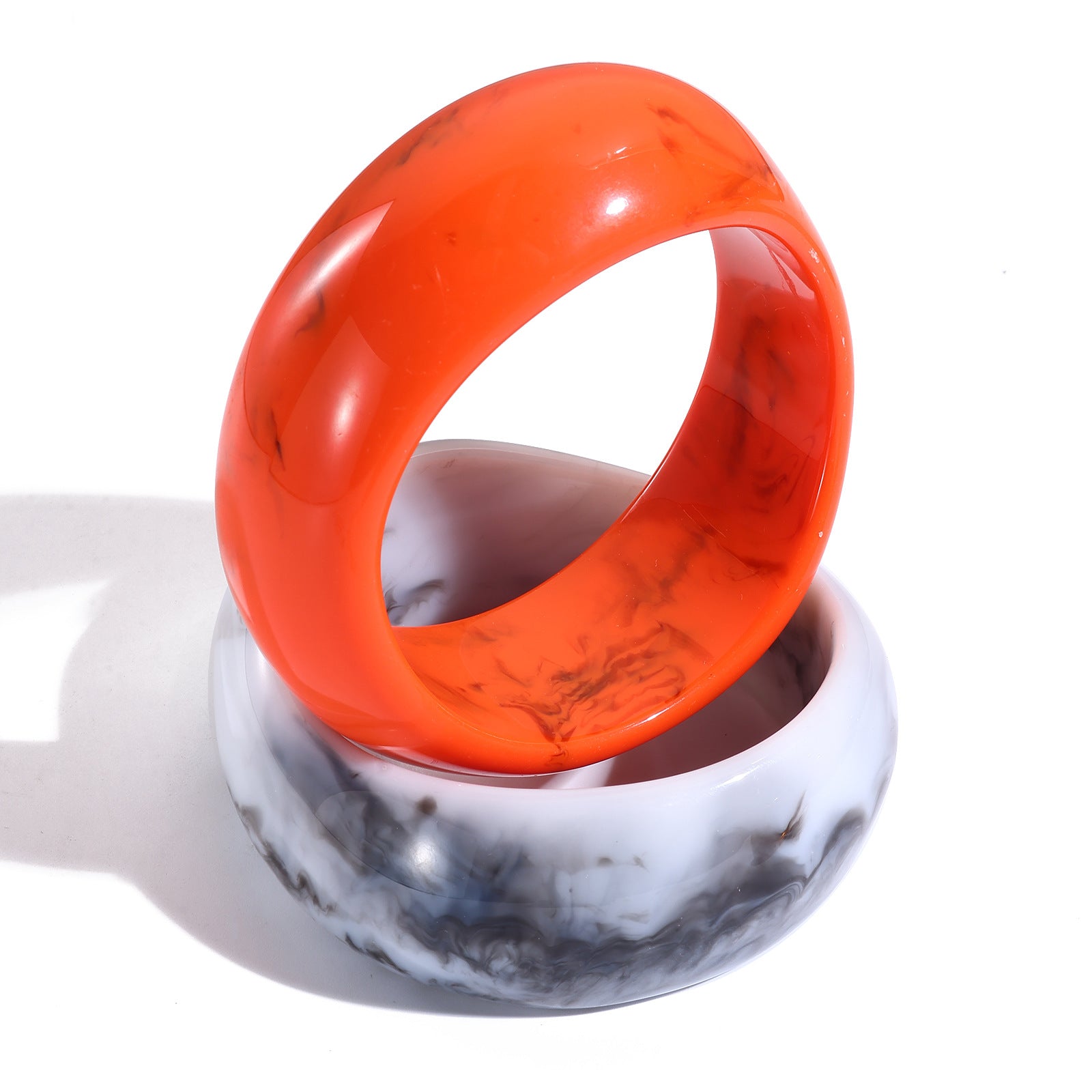 Wholesale Wide Oval Translucent Resin Bracelet Retro Style Jewelry Accessory for Everyday Wear