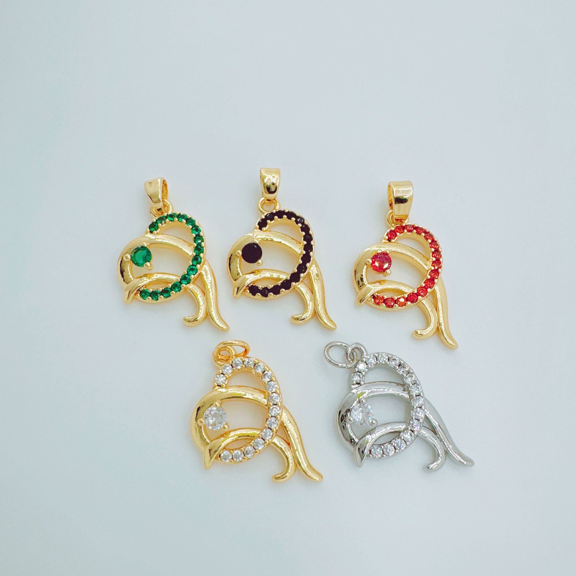 Wholesale Trendy Ocean Dolphin Fish Pendant Necklace Gold Plated Copper Cubic Zirconia Jewelry Accessory