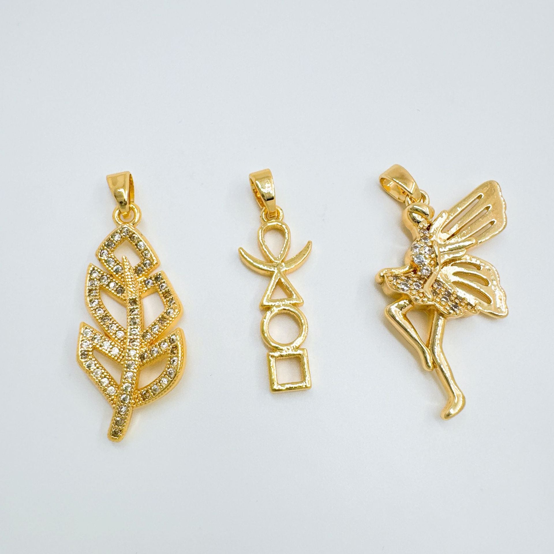 Wholesale European Style Leaf Fairy Necklace Copper Zircon Gold Plated Fashion Accessory
