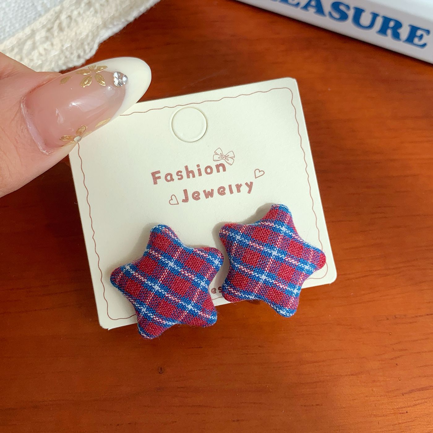 Wholesale Retro colorful fabric plaid five-pointed star heart earrings silver needle literary design earrings