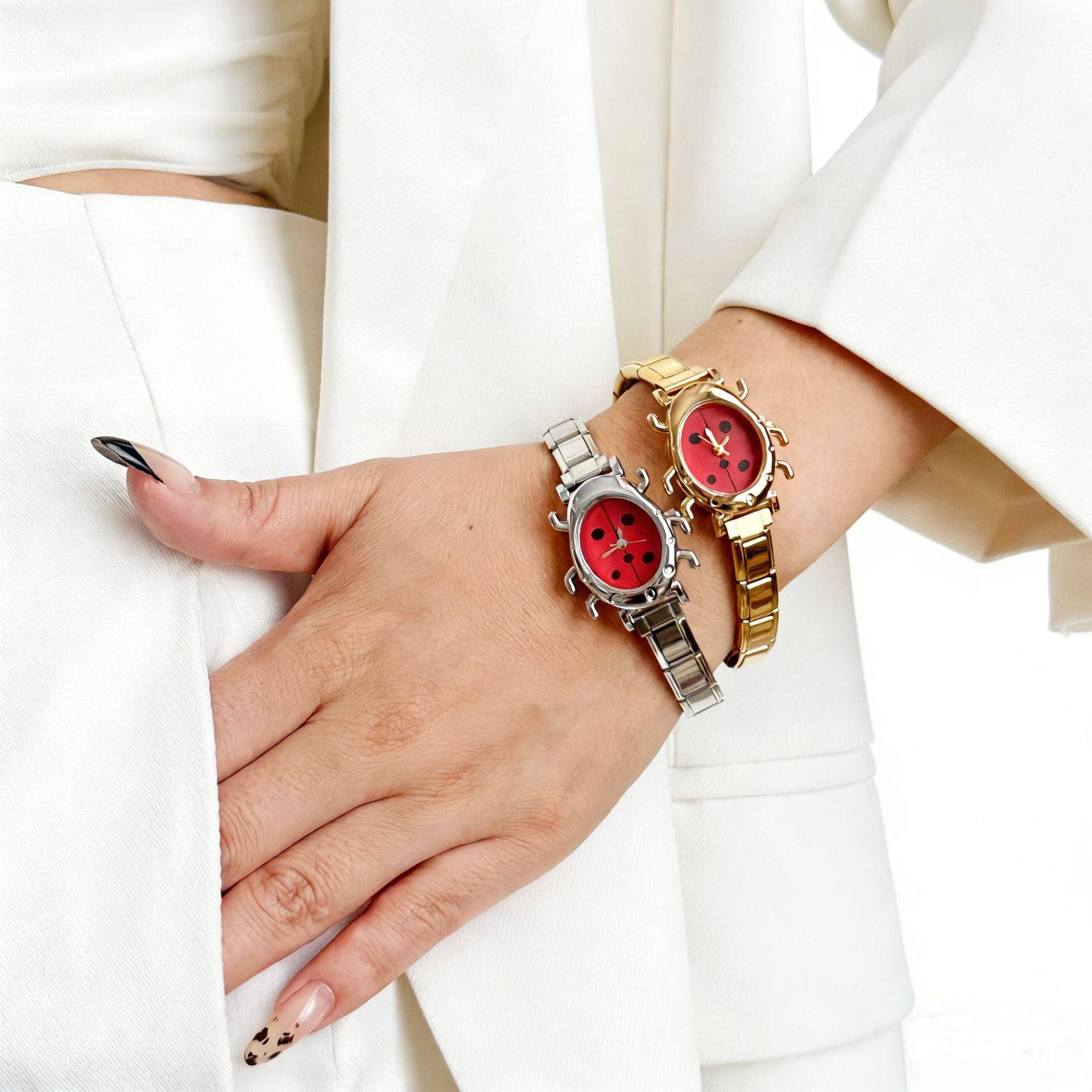 Wholesale Stainless Steel Quartz Watch with Tassel,  Bagua Octagonal Design,  Fashionable Women' s Wristwatch,  Boutique Gift