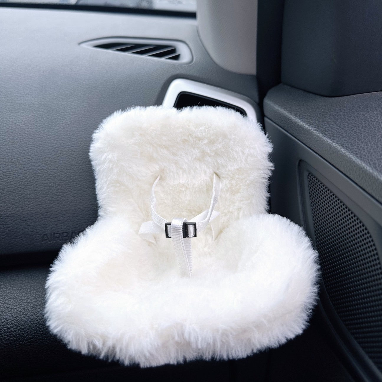 Wholesale Cartoon Doll Safety Seat Toy Ornaments Car Accessories