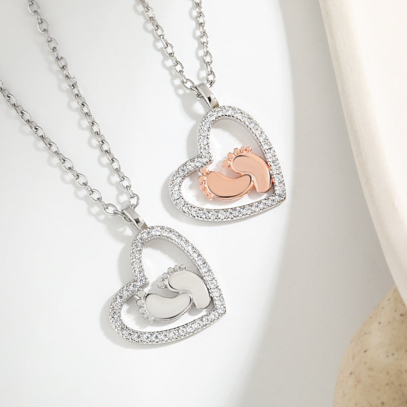 Wholesale heart-shaped necklace mother gift love footprint baby love footprints necklace