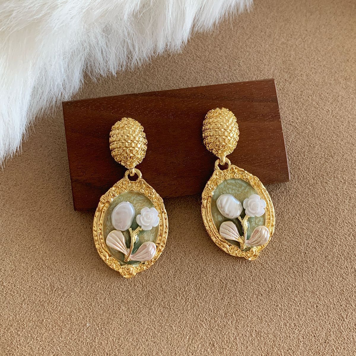 Wholesale oil painting pearl Monet garden earrings silver needle exquisite  design sense of medieval earrings