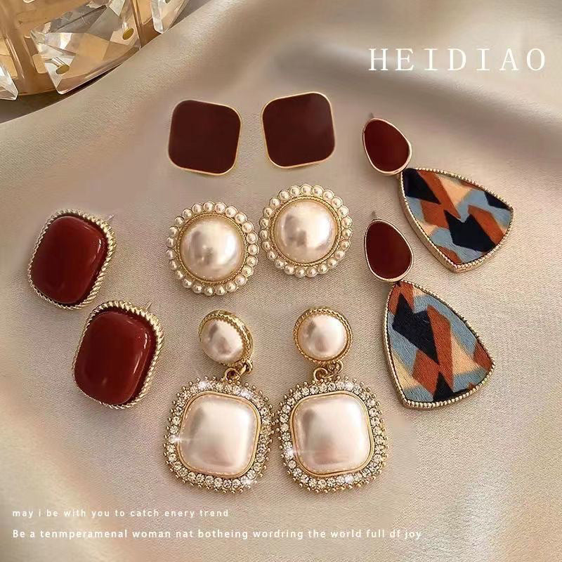 Wholesale Trendy Heart Shape Love Earrings in Burgundy Alloy - Boutique Accessory