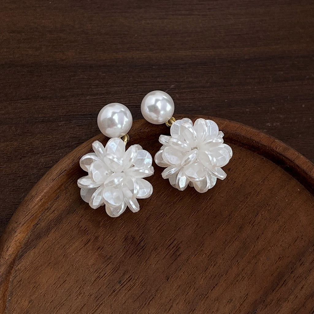 Wholesale White Camellia Heart Shape Flower Earrings for Party Wear Fashion Accessory