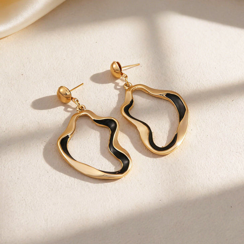 Wholesale Ocean-Inspired Textured Gold Conch and Starfish Stud Earrings