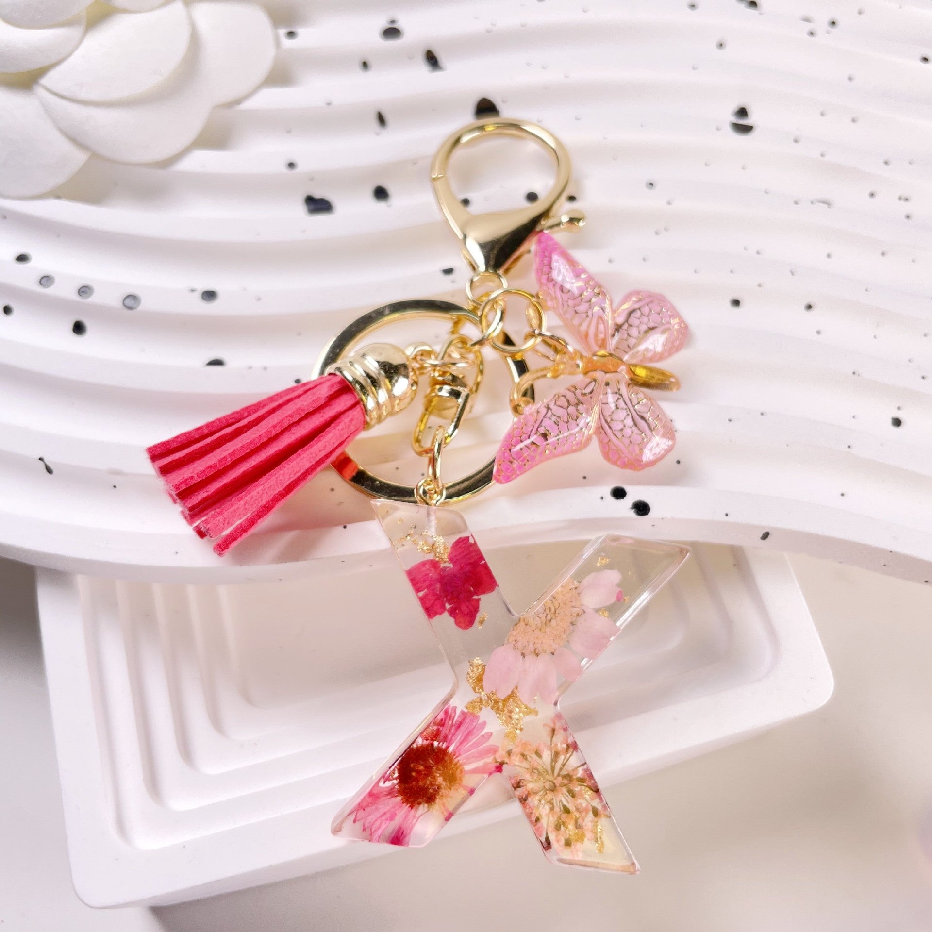 Wholesale Pink Daisy Letter Keychains Butterfly Tassel Keychain ACC-KC-Jiay001