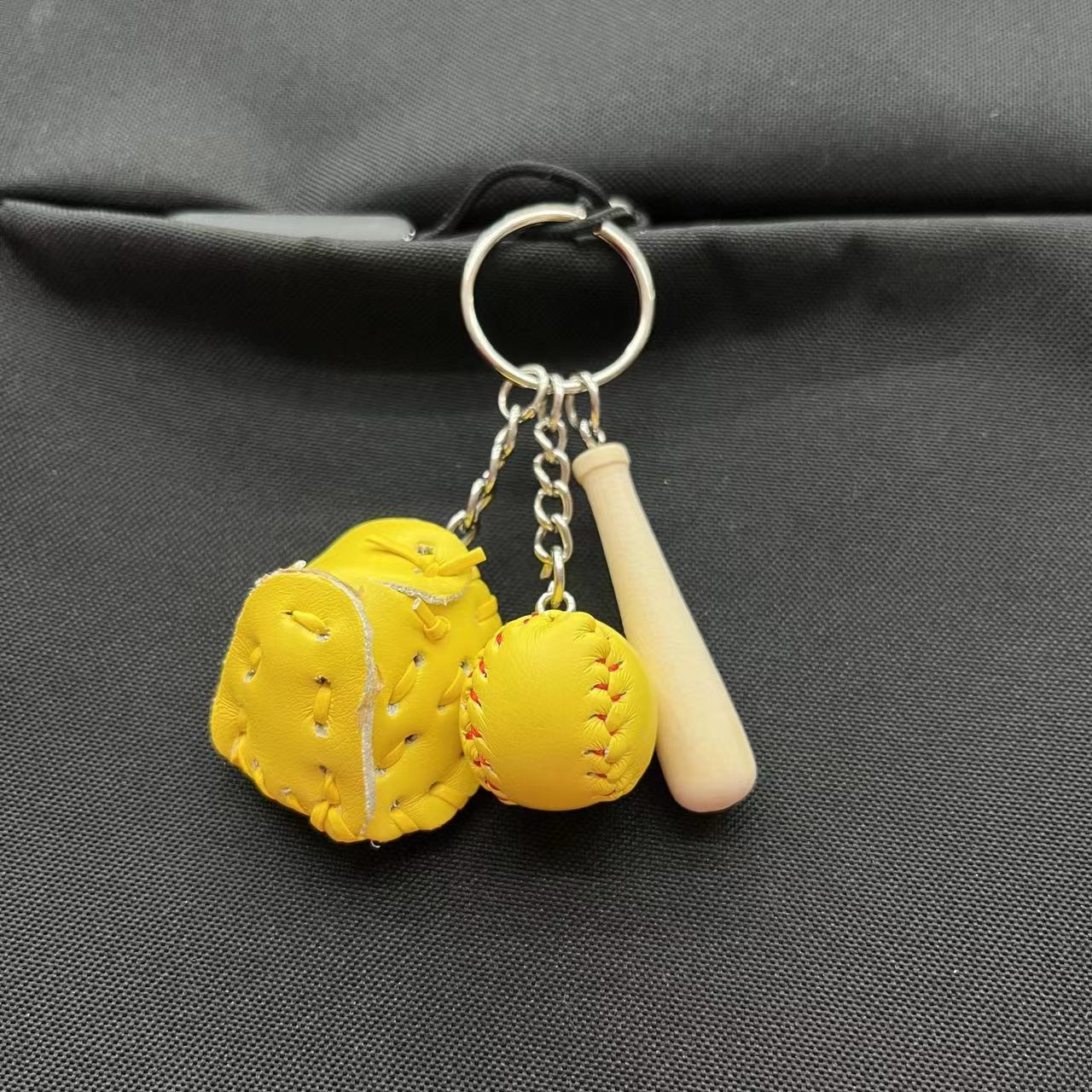 Wholesale Softball Gloves Baseball Keychain
