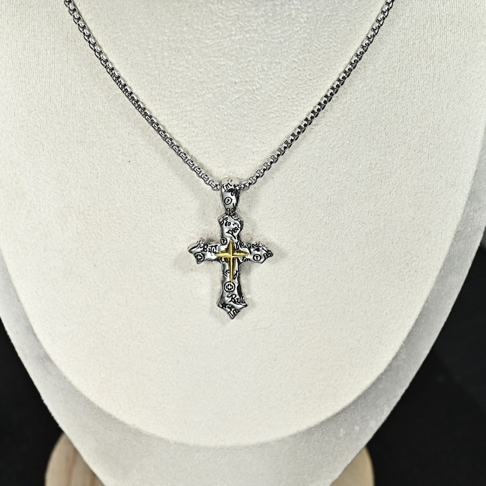 Wholesale Retro Vintage Cross Pendant Necklace For Men Stainless Steel Long Chain Chic Fashion Jewelry Accessory Gift