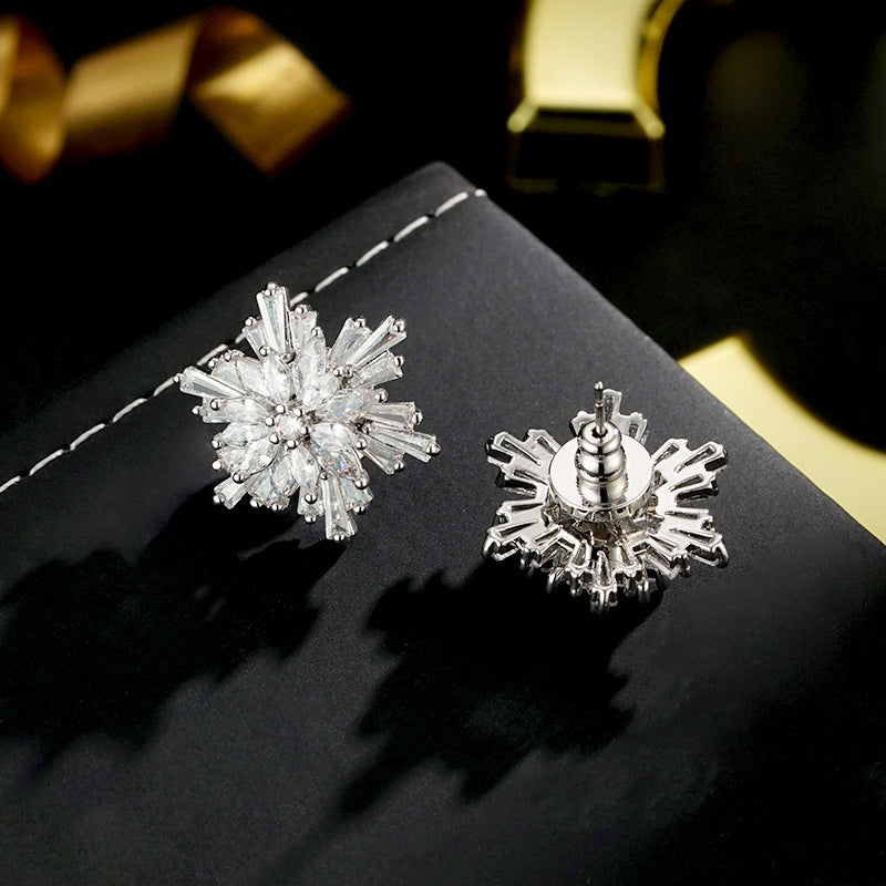 Wholesale  Snowflake Zircon Inlaid Exquisite Earrings