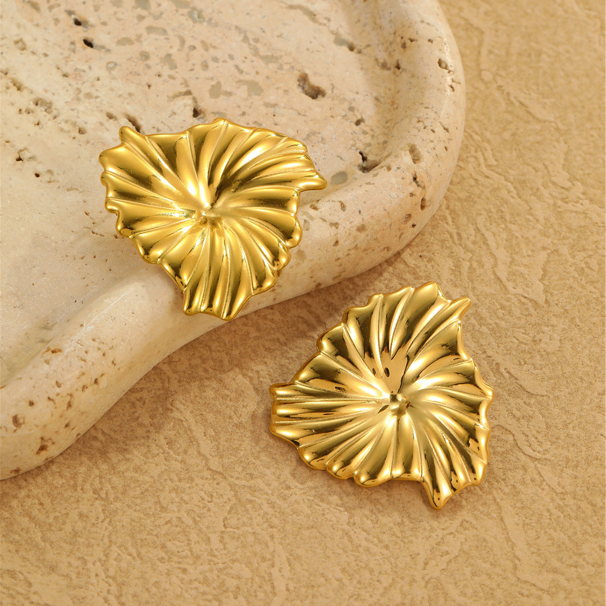Wholesale  Light Luxury  Stainless Steel Earrings Large Leaf Earrings