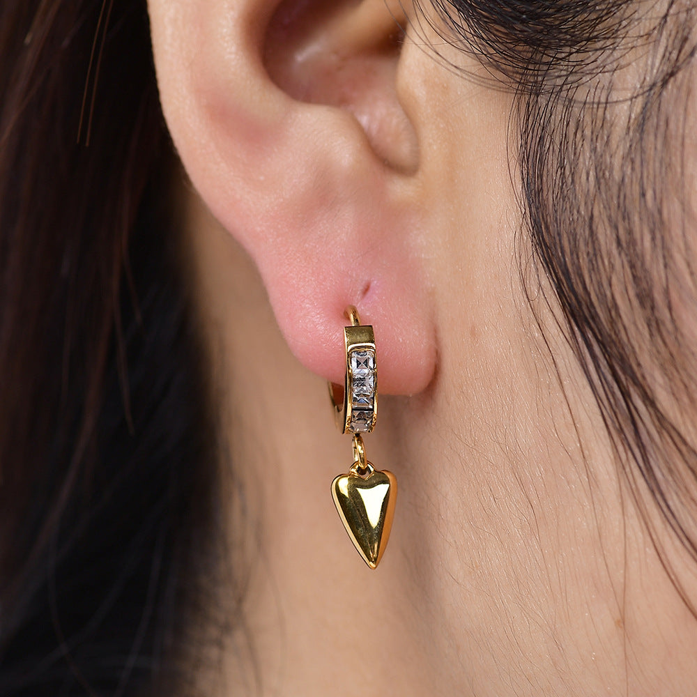 Wholesale Titanium Steel 18K Gold Long Heart Shaped Pendant Earrings