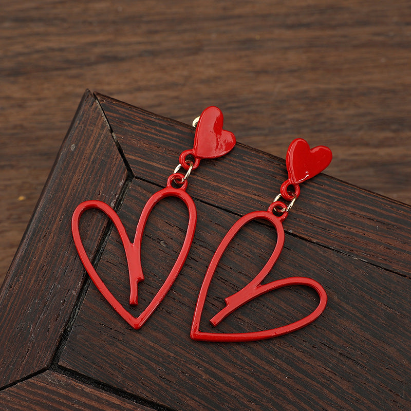 Wholesale Chic Love-Themed Hollow Alloy Earrings - Trendy Fashion Accessory for Everyday Wear or Gift